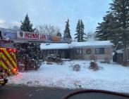 Les pompiers de Laval ont contrôlé ce feu dû à des cendres mal disposées près d’une maison de Fabreville en moins d’une heure.