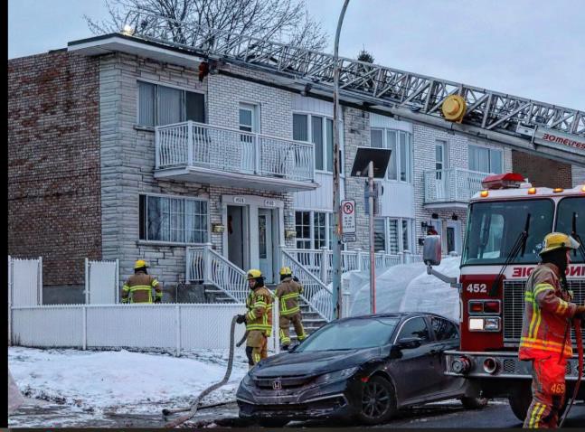 Les pompiers de Laval ont contrôlé ce feu probablement dû à une surchauffe électrique répondant au temps glacial actuel, survenue boulevard Notre-Dame, à Chomedey, en moins d’une heure.