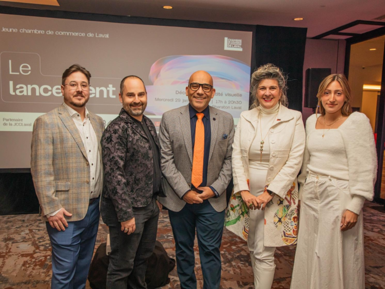 Alexandre Lapointe, Alexandre Warnet, Christopher Skeete, Caroline De Guire et Rébecca Laporte-Duval.