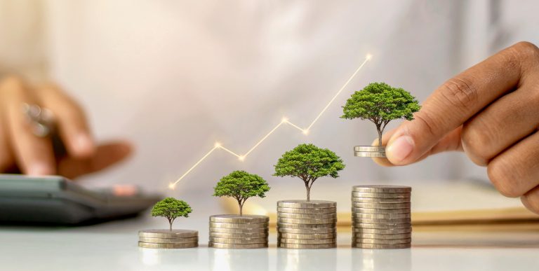 Une thermopompe et d'autres moyens verts peuvent aider à réduire notre empreinte carbone pour combattre le changement climatique.