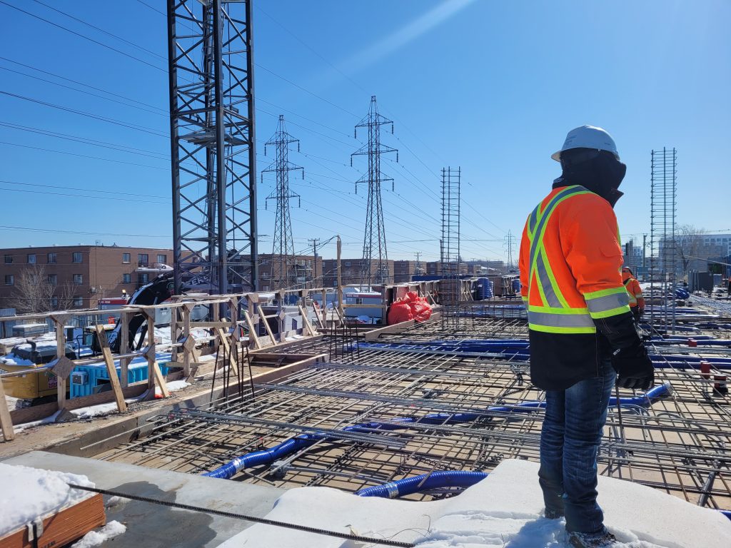 Vue d’en haut du chantier EXAL de la Concorde. (Photo 2M.Media – Corinne Prince)
