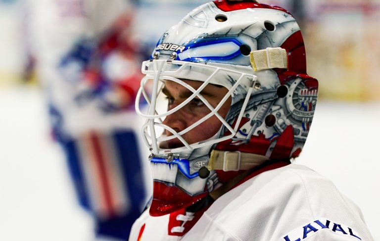 Le Rocket vise un long parcours en séries éliminatoires Jacob Fowler dans l'uniforme du Rocket de Laval dans un match à l'approche des séries éliminatoires.
