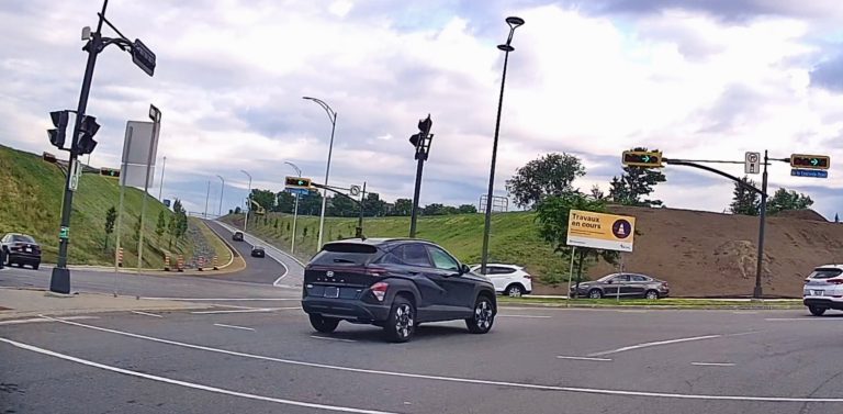 La nouvelle bretelle d’entrée de l’A-15 Nord ouverte à Laval La nouvelle bretelle d'accès à l'autoroute 15, en direction nord, via le boulevard de la Concorde. (Photo gracieuseté - Steve Zdx)