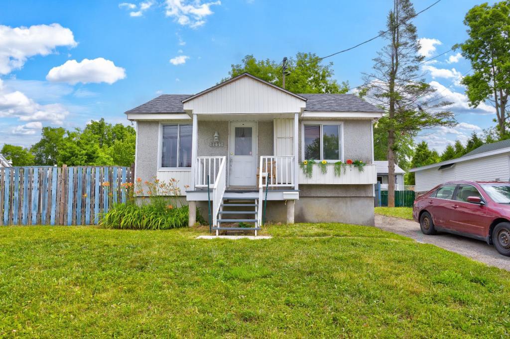 Maison située au 7251, 5e Avenue, à Laval, en vente sur Centris.