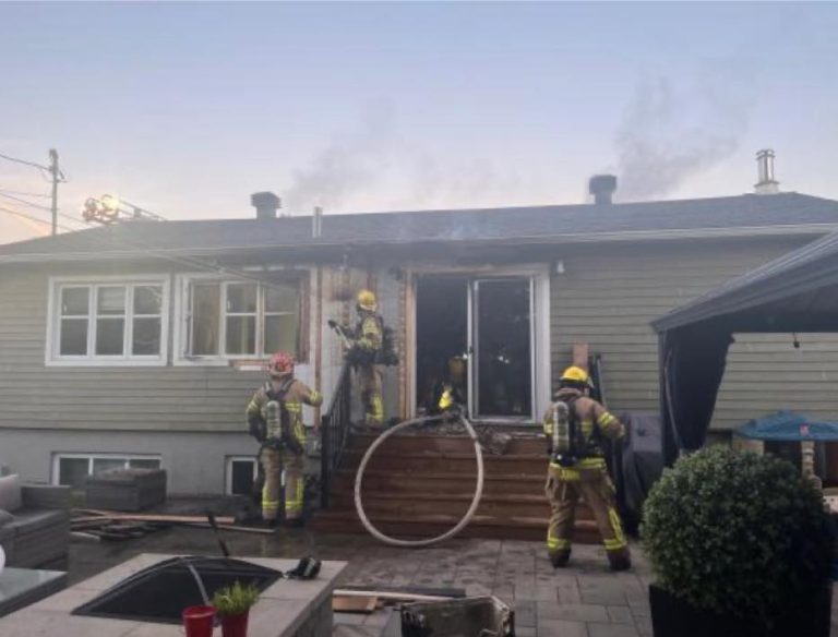  Les occupant.e.s du 450, rue Éric, dans Fabreville, ont dû quitter leur domicile après l’incendie. (Photo gracieuseté)