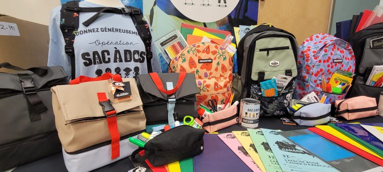 Le Regroupement Partage va distribuer des sacs à dos à 150 enfants de Laval. (Photo Regroupement Partage)