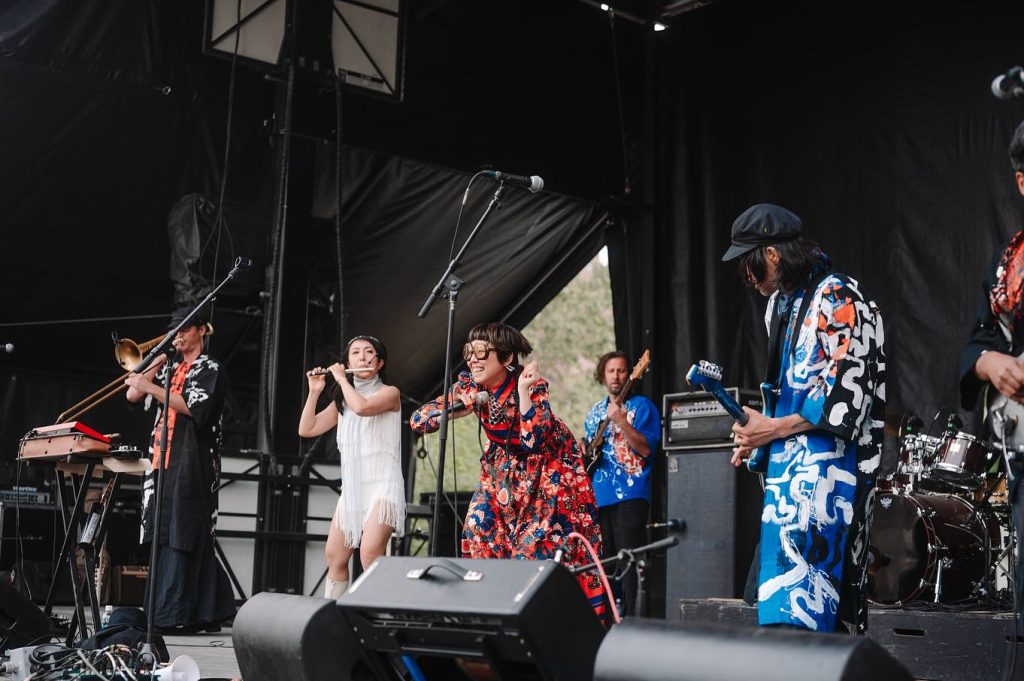 Groupe rock TEKE::TEKE. (Photo gracieuseté – Page Facebook TEKE TEKE)