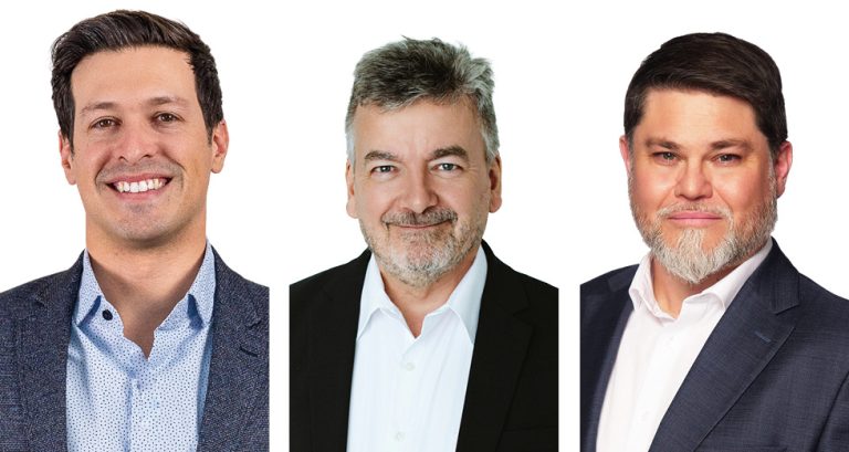Dans l’ordre habituel, le maire sortant Stéphane Boyer (Mouvement lavallois – Équipe Stéphane Boyer), Claude Larochelle (Parti Laval – Équipe Larochelle) et Frédéric Mayer (Action Laval).