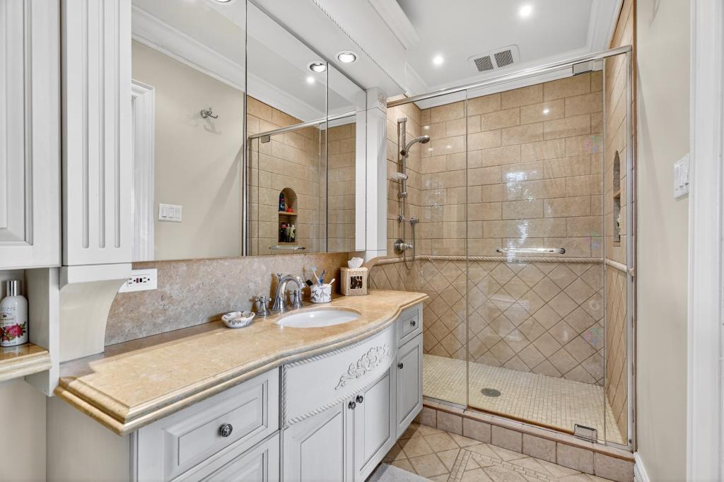 media - 2025-08-12T160928.476