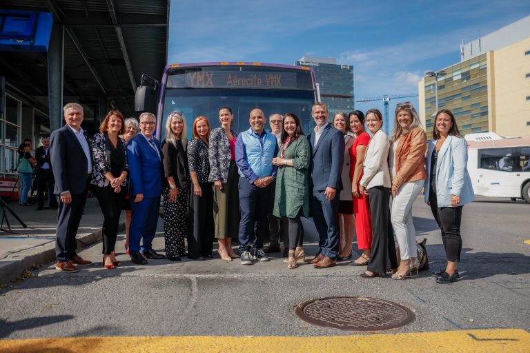 Quand rentrée rime avec solutions Annonce du financement de 2,66 M$ pour le service de navette Montmorency - YMX Express.