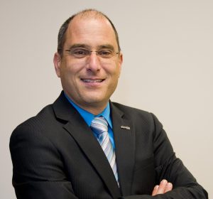 Claude Labelle, ancien directeur général du Courrier Laval, en 2011. (Photo gracieuseté)