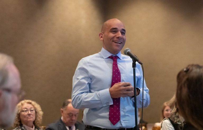 Christopher Skeete, député caquiste de Sainte-Rose, qui a obtenu de nouveaux rôles au sein du Conseil des ministres à la suite du remaniement ministériel. (Photo gracieuseté - Émilie Nadeau)