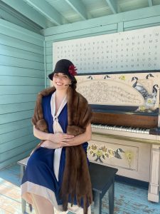 Les participants aux Virées patrimoniales rencontrent des personnages historiques sur leur parcours. (Photo gracieuseté Réseau ArtHist)