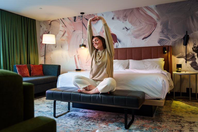 Encan silencieux pour le programme de Techniques de tourisme du Collège Montmorency Un encan silencieux est en cours pour créer un fonds dédié aux étudiants du programme de tourisme du Collège Montmorency, en collaboration avec Tourisme Laval. (Tourisme Laval)