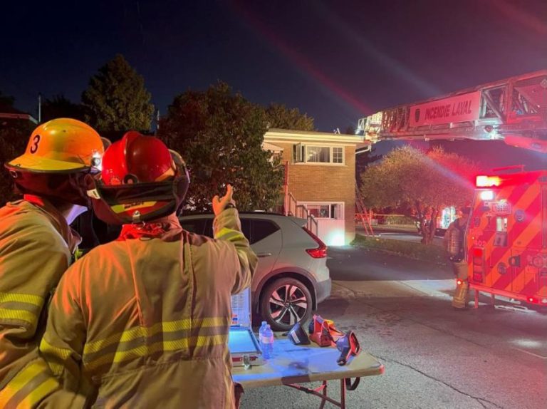 Un mégot de cigarette cause un feu et 40 000$ de dégâts à Laval Les pompiers de Laval ont maîtrisé en une trentaine de minutes cet autre feu dû à un article de fumeur sur l’île Jésus cet été. (Photo gracieuseté)