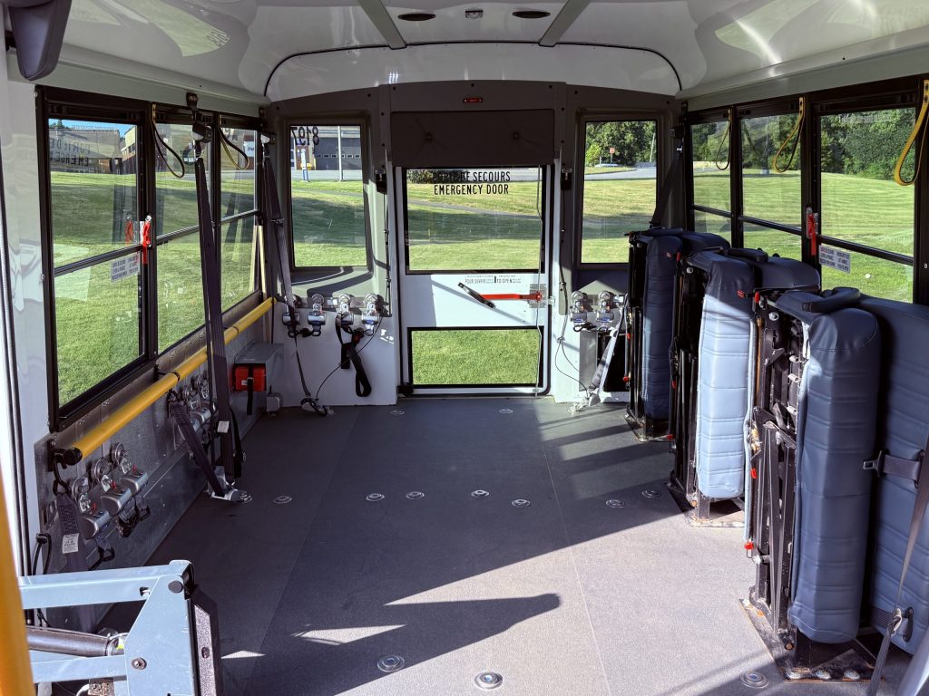 Transport adapté | La Fédération des transporteurs par autobus émet ses ...