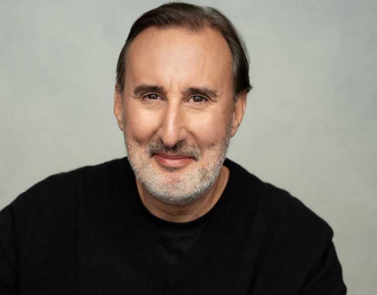 L’humoriste de Laval Martin Petit reprend la route du Québec avec un nouveau spectacle. (Photo gracieuseté - Andréanne Gauthier)