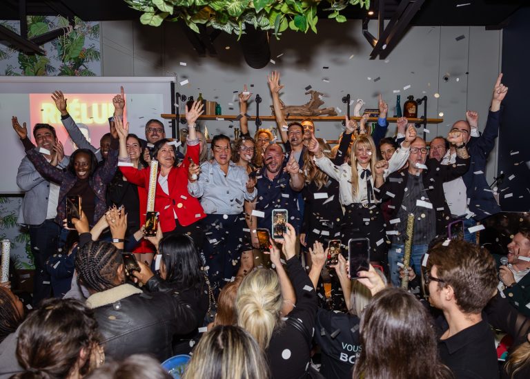 Élections municipales: le Mouvement Lavallois rafle 17 postes sur 22