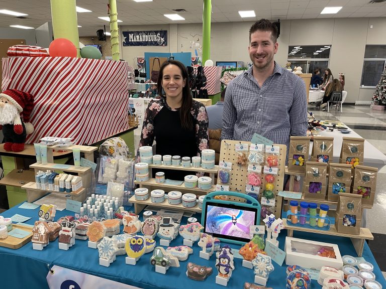 Etsy Laval est un organisme à but non lucratif ayant pour mission de faire rayonner les artisan.ne.s locaux et de soutenir l’achat local, et ce, depuis 2018. (Photo gracieuseté)