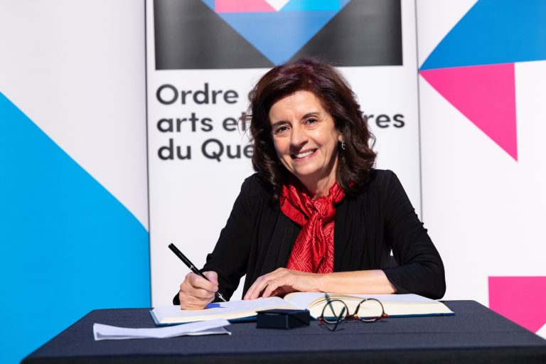 Lorraine Desmarais reçoit l’Ordre des arts et des lettres du Québec