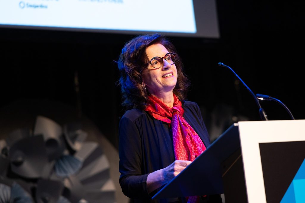 Pour marquer l’occasion, l’Ordre a créé une vidéo de type biographie visuelle qui témoignait du parcours artistique de chaque personne honorée. (Photo gracieuseté - Dumais Photo)