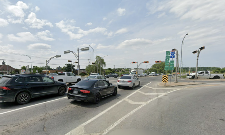 La route 335 à l'intersection avec la route 344, à Bois-des-Filion. (Capture d'écran - Google Maps)