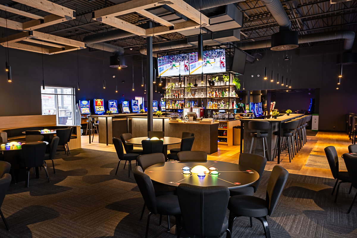 L'intérieur de la nouvelle salle Kinzo située au 298, boulevard Sainte-Rose, à Laval. (Photo gracieuseté)