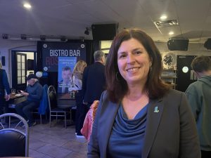 Martine Lanoue (Laval-des-Rapides).