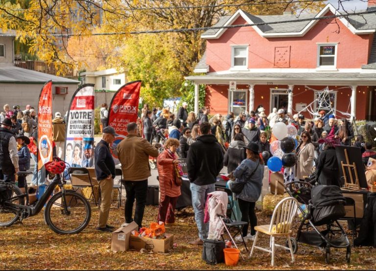 L’Halloween des commerçants du Vieux-Sainte-Rose : une édition record qui unit commerce et communauté. (Photo gracieusté - Dany Flageole)