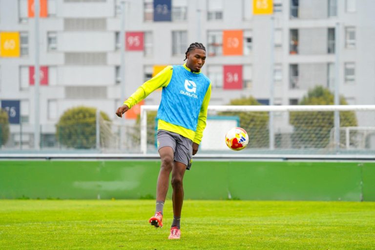 Jaylen-André Vilsaint signe avec un club espagnol Jaylen-André Vilsaint lors d'un entraînement avec le Real Racing Club de Santander. (Photo gracieuseté)