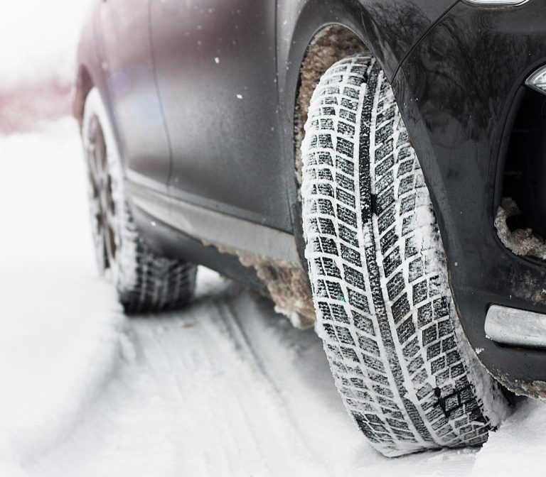 CAA-Québec rappelle l'importance de munir son véhicule de pneus d'hiver de qualité et d'éviter qu'ils soient trop usés. (Photo gracieuseté)