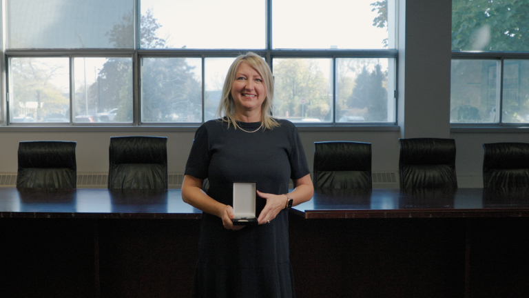 Une cadre scolaire lavalloise gagne un prix France Migneault a marqué Laval par son implication dans le milieu de l’éducation. (Photo gracieuseté)