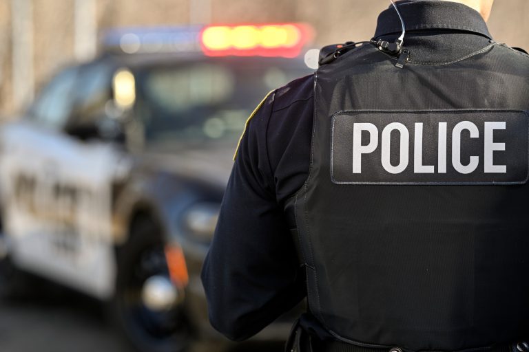 École Georges-Vanier: parents désabusés par de nouvelles amendes Des dates d’audience sont prévues jusqu’au printemps pour des parents de l’école secondaire Georges-Vanier. (Photo gracieuseté – Page Facebook Service de police de Laval)