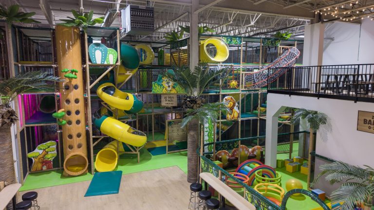 Le nouveau centre d'amusement Bfly de Laval comprendra un gigantesque module de jeux intérieur sur quatre étages, rempli de défis amusants et d’un nombre impressionnant de glissades. (Photo gracieuseté)