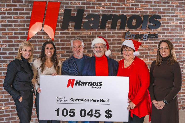 Harnois Énergies remet plus de 100 000$ à Opération Père Noël Harnois Énergies est une entreprise familiale fondée en 1958 qui a comme mission de fournir efficacement des sources d'énergie, des produits de spécialité ainsi que des services de qualité par une expérience d'achat conviviale. (Photo gracieuseté)