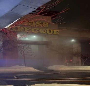 Feu suspect à la Casa Grecque de Chomedey pour la Saint-Valentin C’est au tour du restaurant La Casa Grecque sis boulevard Daniel-Johnson, à Chomedey, d’être la cible d’une main criminelle, alors que plusieurs commerces du genre ont été visés ces derniers mois sur le territoire de Laval. (Photo gracieuseté)