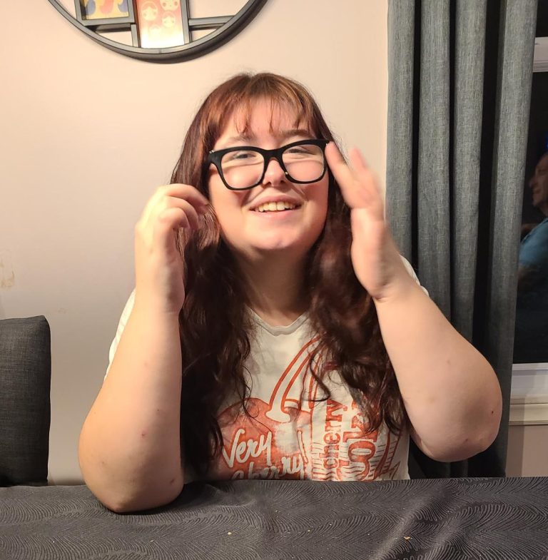 Disparition inquiétante d’une jeune fille de la Rive-Nord Gabrielle Poulin, une jeune fille de 17 ans, est portée manquante depuis près de 24 heures. (Photo gracieuseté – Sûreté du Québec)