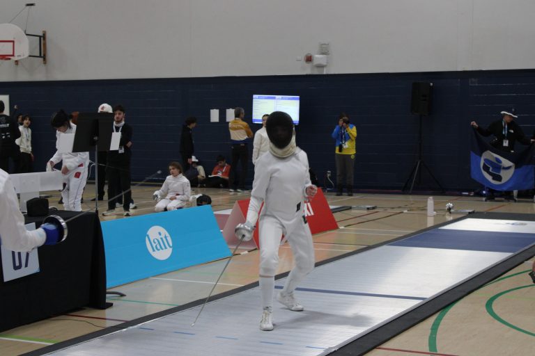 Chloé Clermont, médaillée de bronze en escrime pour la délégation de Laval. (Photo gracieuseté)