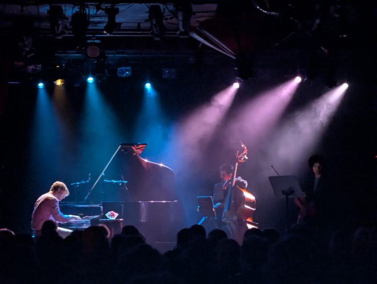 Xavier Rousseau qui présente son troisième album, le 25 février. (Photo gracieuseté)