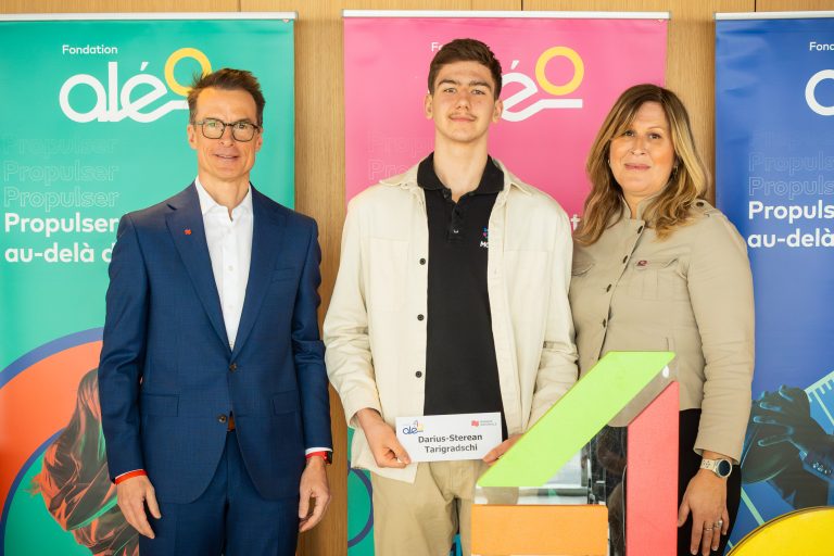 Patrick Charlebois, conseiller principal en gestion de patrimoine et gestionnaire de portefeuille, Banque Nationale, Darius-Stereae Tarigradschi et Patricia Demers, directrice générale de la Fondation Aléo. (Photo gracieuseté)