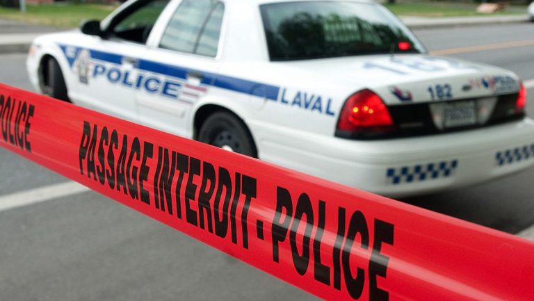 En fin d’après-midi, le mardi 14 avril, la police de Laval a dû effectuer une intervention auprès d’un homme en détresse sur la rue des Patriotes, dans Sainte-Rose. (Photo 2M.Media – Archives)