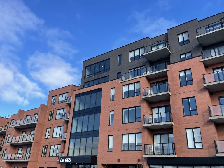 Laval adopte et dévoile son Plan d'action en habitation 2025-2028.