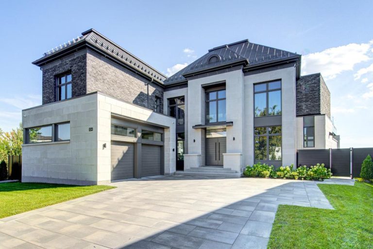 Maison en vente située au 324, Rue des Anémones, à Laval. (Capture d'écran - Centris)