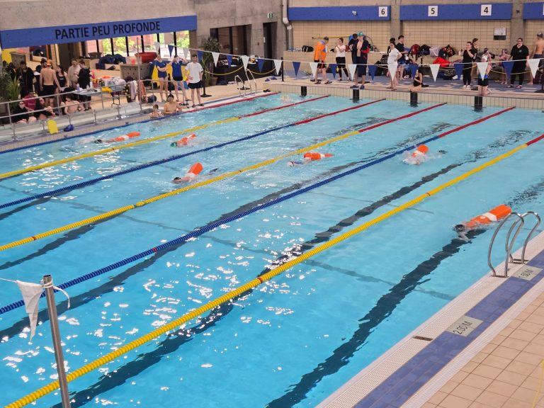Épreuve de portage de mannequin en sauvetage sportif. (Photo gracieuseté - Sauvetage sportif Québec)