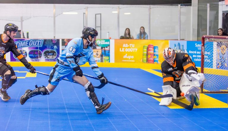 Hugo Parente du Titan de Laval lors d'une échappée face à l'Assurancia Venne et fille de Joliette. (Photo gracieuseté - Daphnée Gingras)