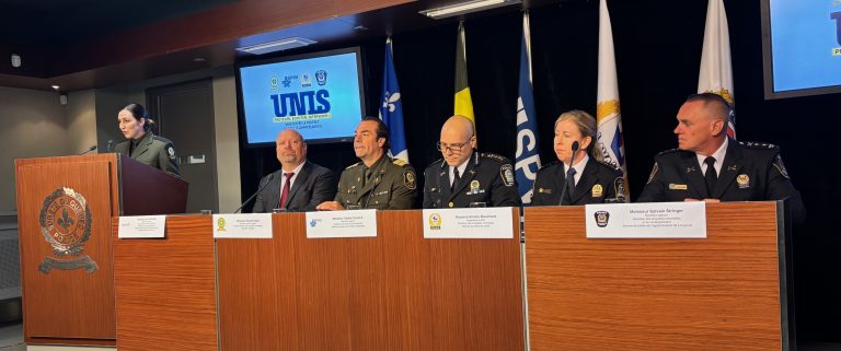 Pour contrer efficacement le phénomène de l’extorsion qui a explosé sur la scène criminelle ces dernières années, le Service de police de Laval, la Sûreté du Québec, le Service de police de la Ville de Montréal et le Service de police de l’Agglomération de Longueuil unissent leurs forces avec UNIS, une stratégie de prévention, d’intervention et de répression commune. (Photo 2M.Media)