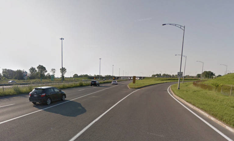 Des travaux de reconstruction nécessitent des fermetures d’une section de l’autoroute 13, à Laval, de la mi-mai à la fin de septembre. (Photo Capture d’écran - GoogleMaps)