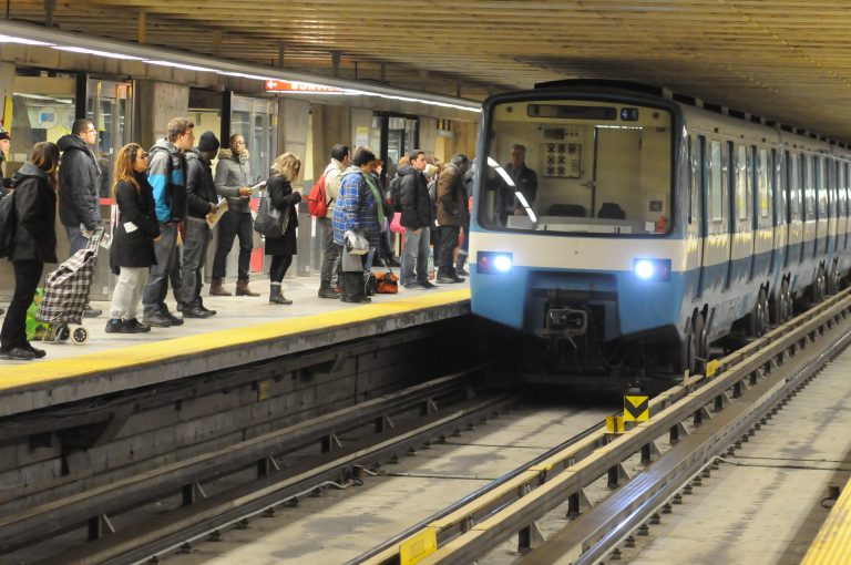 Les nouveaux tarifs pour les passages de métro et d’autobus entre Laval et Montréal sont connus et seront effectifs le mercredi 1er juillet prochain. (Photo 2M.Media – Archives)