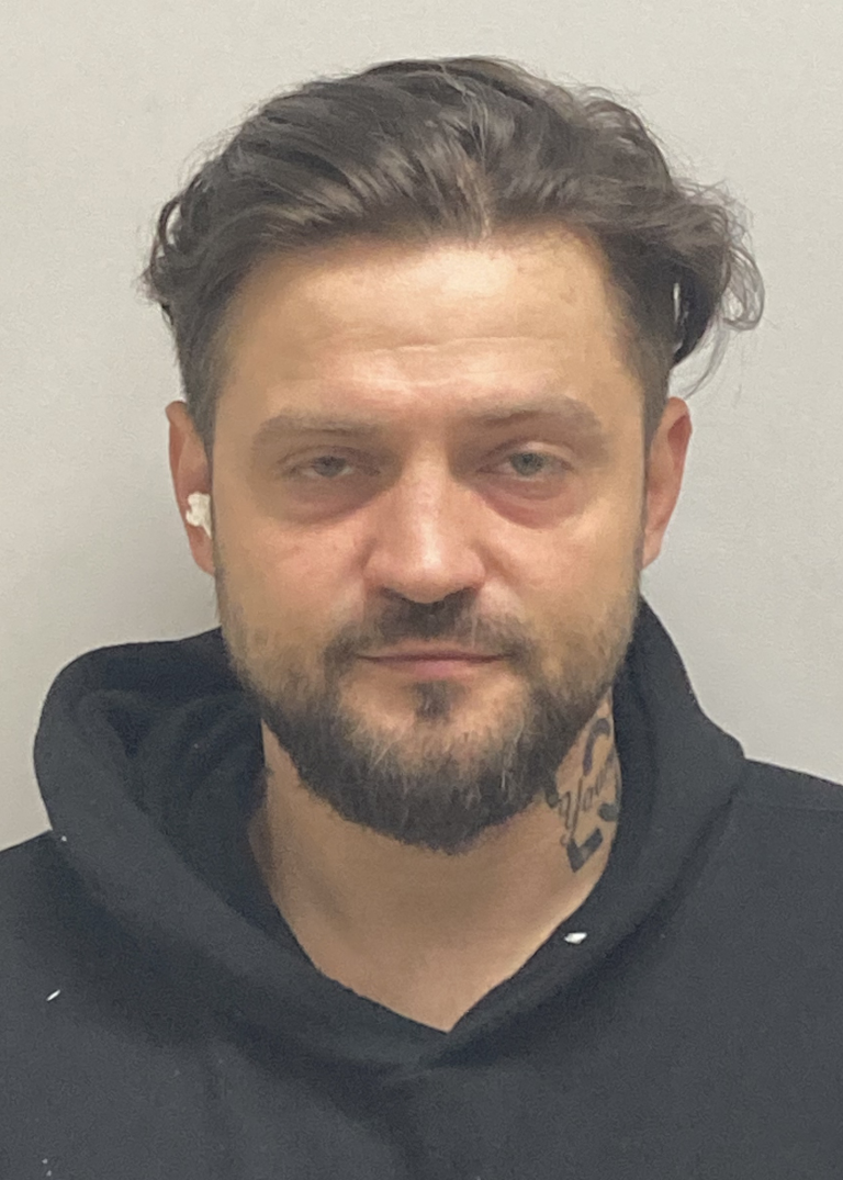 Les enquêteurs de la police de Laval soupçonnent Nicu Eduard Cristea, 38 ans, d’avoir fait d’autres victimes d’agression sexuelle, lui qui retourne en cour de justice le vendredi 22 mai. (Photo gracieuseté - Service de police de Laval)