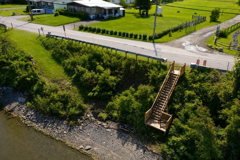 Chantier de 80 M$ et 6 ans de travaux pour stabiliser le boulevard des Mille-Îles En 2024, la Ville avait recensé quatre glissements de terrain en bordure du boulevard des Mille-îles.
